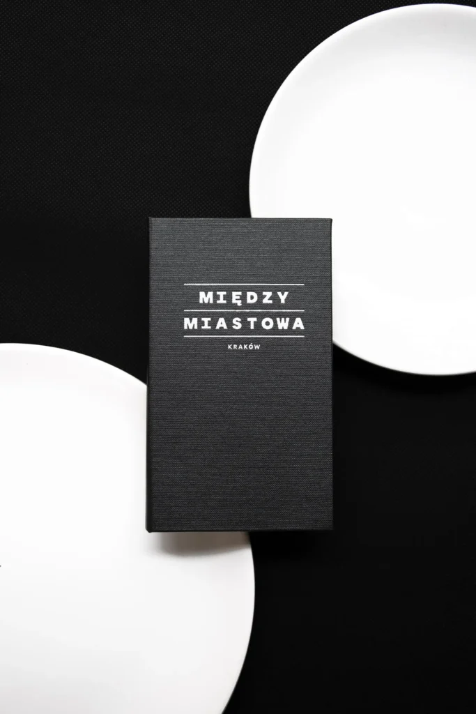 Płatnik i notes kelnerski z logo Między Miastowa Kraków