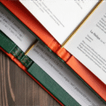 fragment dwóch kart menu położonych na sobie